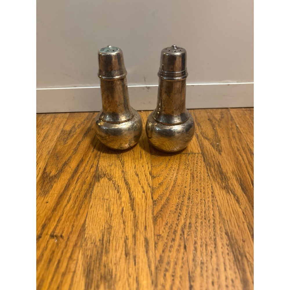 Unbranded Salt and Pepper Shakers Unisex OS Silver Fair Vintage Tarnished Set